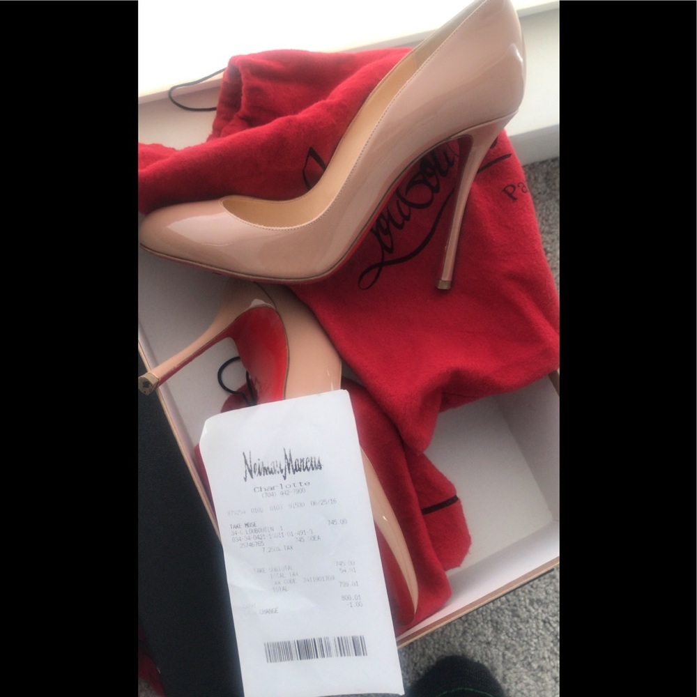 Red bottom Christian Louboutin size 7 used